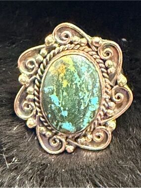 New Adjustable Copper Ring with Dark Matrix Hubei Turquoise Statement Stone